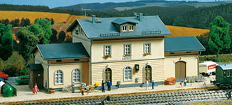 015-11368 - 1:87 Bahnhof Flöhatal